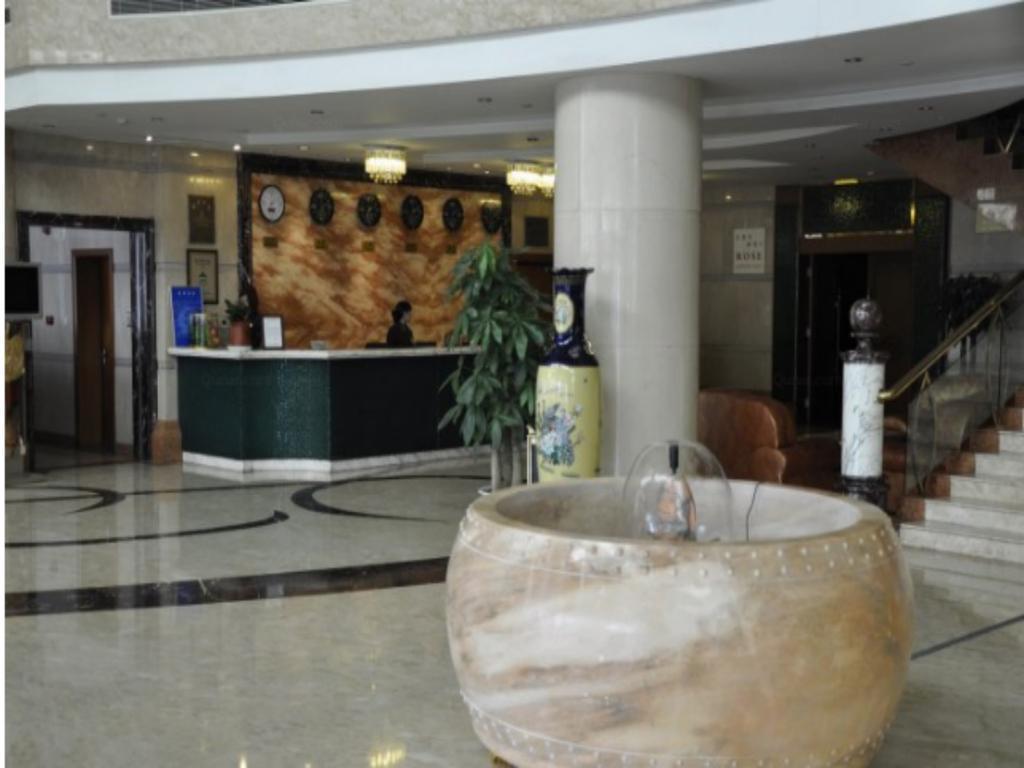 Beijing Spring Hotel Buitenkant foto