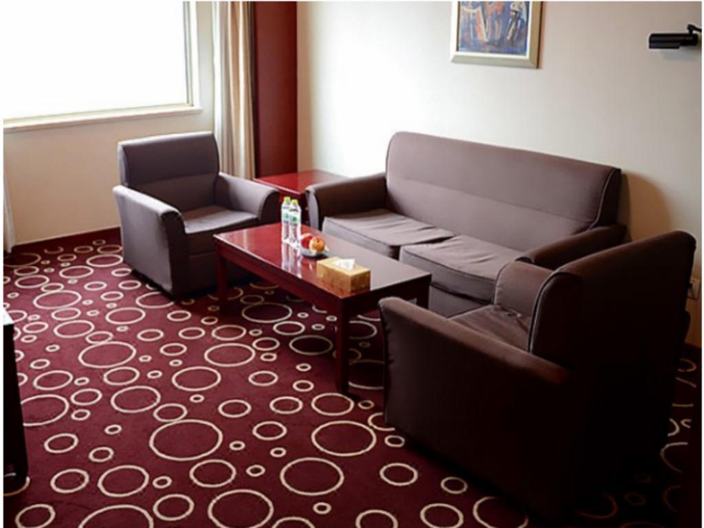 Beijing Spring Hotel Buitenkant foto
